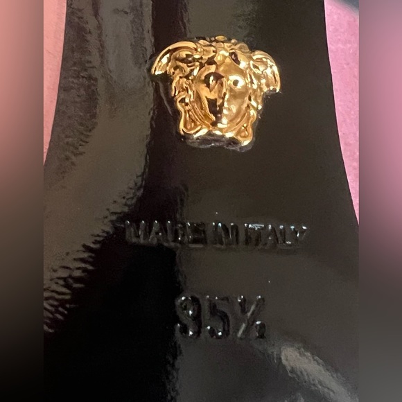 VERSACE Biggie Pink Satin Pointed Toe Crystal Medusa Plaque Pump Heels - Picture 6 of 13